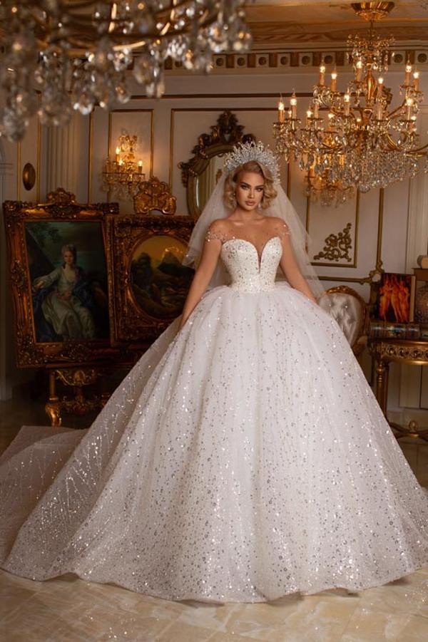 Elegant Long Sweetheart Off the Shoulder Floor Length Lace Ball Gown Wedding Dress with Appliques