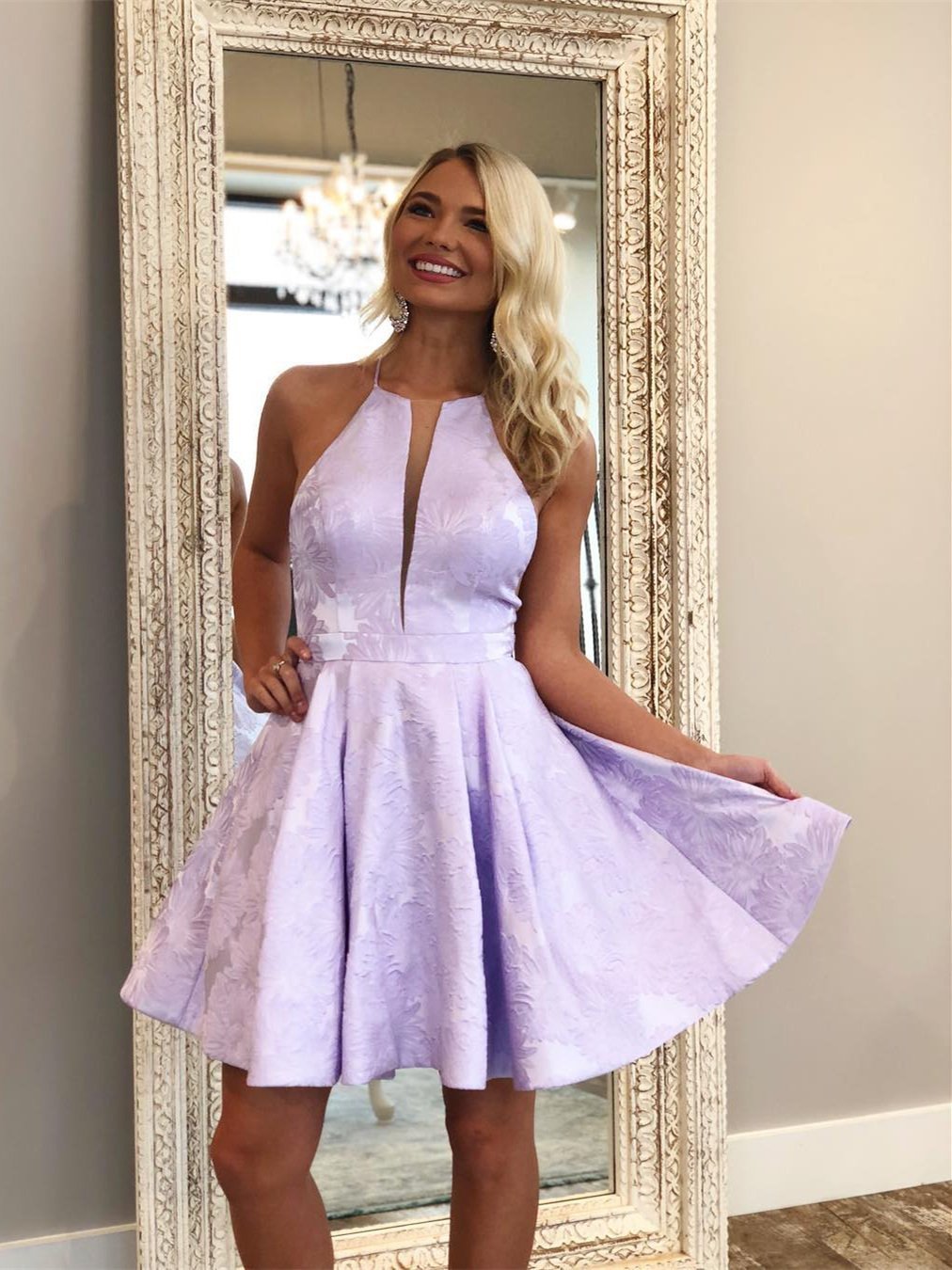 Short V-Neck A-Line Sleeveless Satin Lace Prom Dresses with Pockets