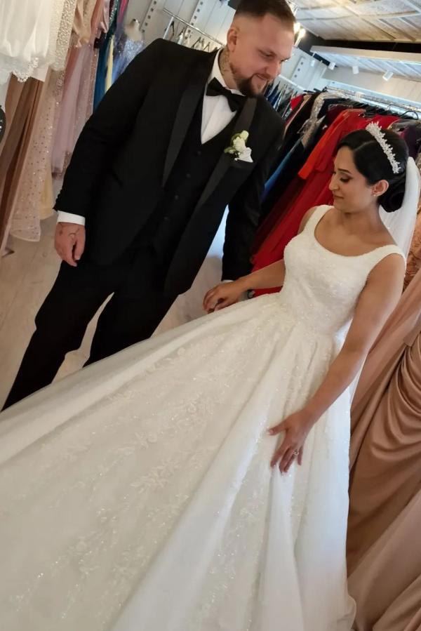 Gorgeous Long A-line Square Neck Sleeveless Backless Wedding Dress