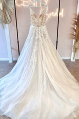 Sexy Long A-line V-neck Tulle Lace Backless Wedding Dresses