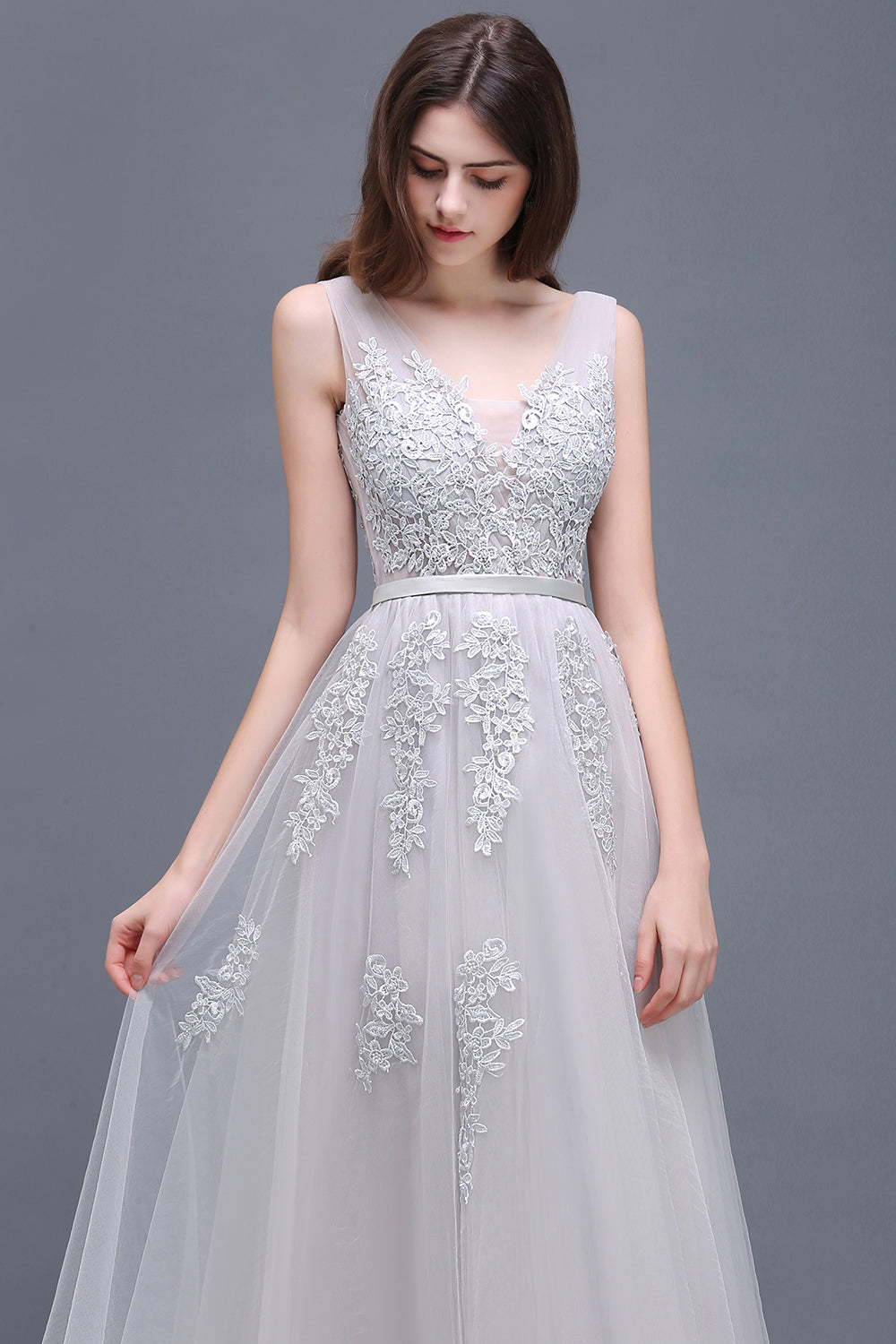 Fabulous Long V-neck Tulle Lace A-line Evening Dress