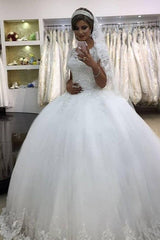 Elegant White Long Tulle Sleeveless Ball Gown Wedding Gowns With Lace