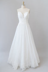 Long Sweetheart Spaghetti Strap Applique Tulle A-line Wedding Dress