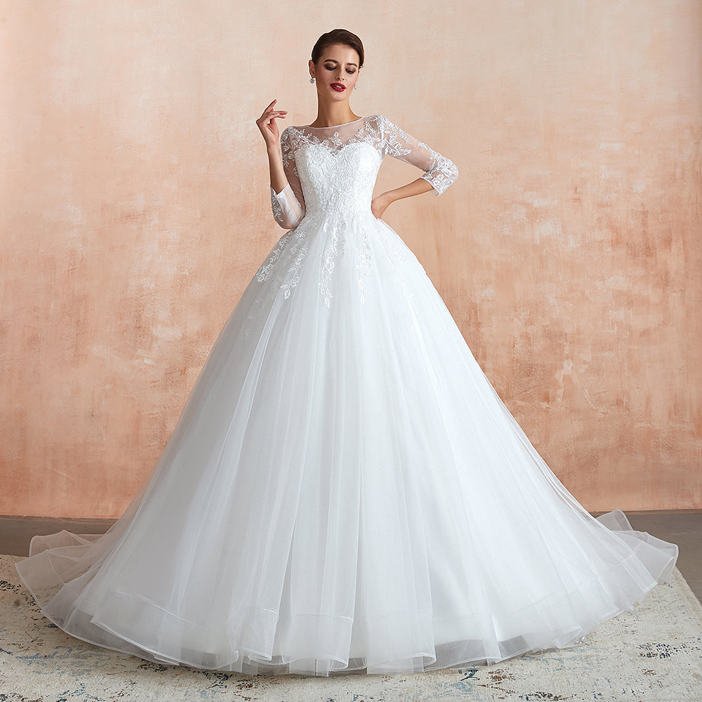 Elegant Long Ball Gown Appliques Lace Tulle Wedding Dress with Sleeves