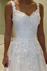 Long A-line V-Neck Sleeveless Tulle Appliques Lace Wedding Dresses