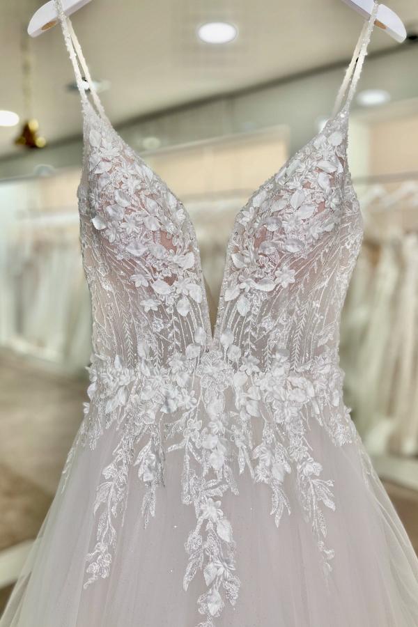 Long Spaghetti Straps V-Neck Tulle Appliques Lace A-Line Wedding Dresses