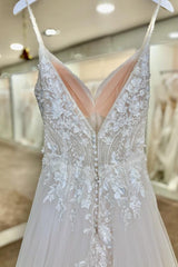 Long Spaghetti Straps V-Neck Tulle Appliques Lace A-Line Wedding Dresses