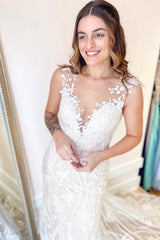 Elegant Bateau Appliques Lace Floor Length Long Mermaid Wedding Dress