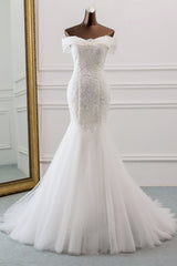 Long Mermaid Tulle Lace Off the Shoulder Lace-up Wedding Dress