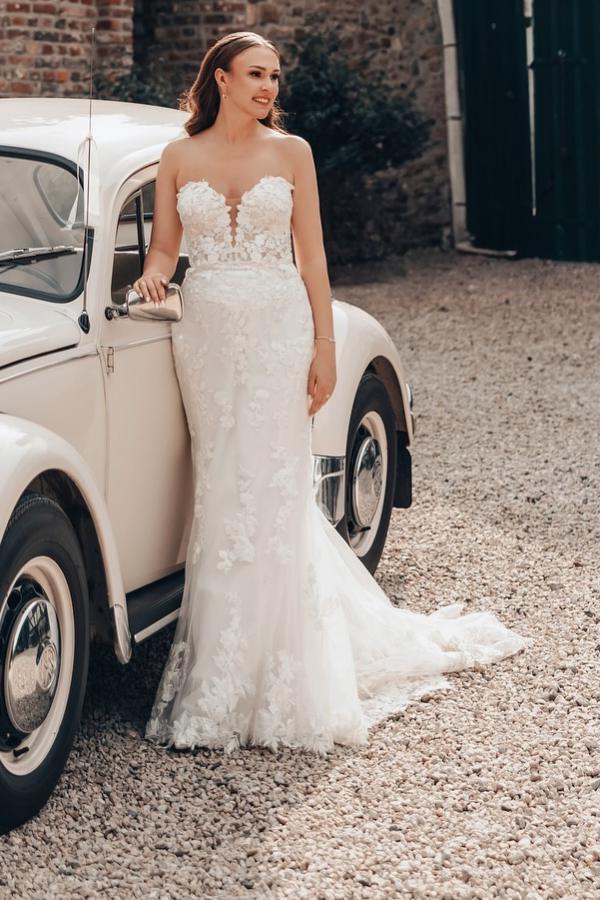 Long Sweetheart Mermaid Floor Length Tulle Wedding Dress with Appliques Lace