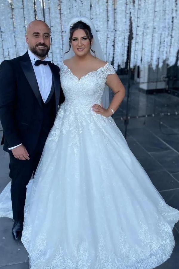 Plus Size Long A-line Off the Shoulder Tulle Lace Wedding Dress with Cap Sleeves