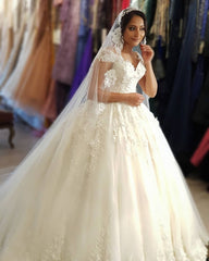 Beautiful Long Ball Gown Off the Shoulder Lace Wedding Dresses