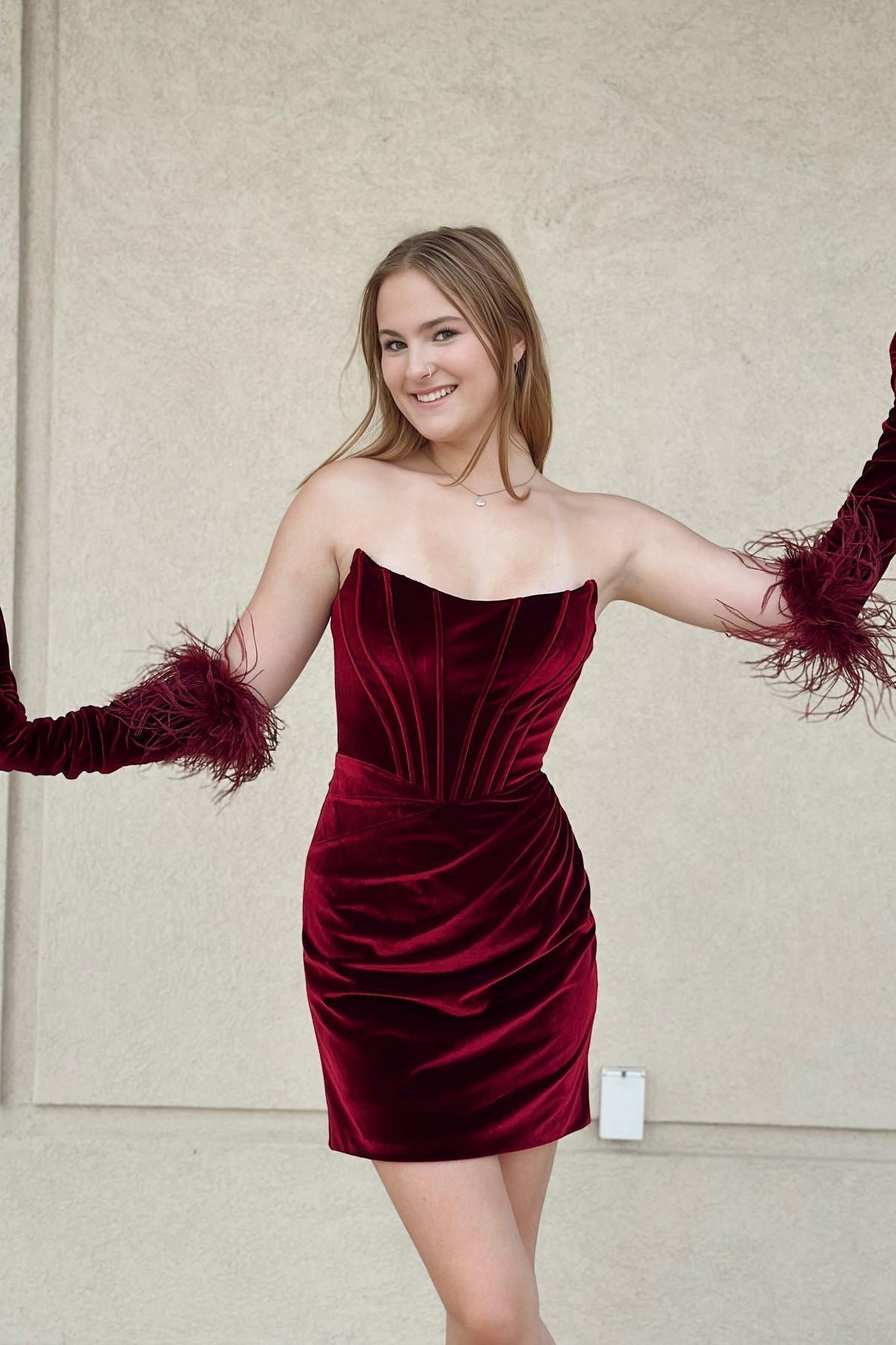 Burgundy Velvet Short Meramid Strapless Homecoming Dress with Gloves