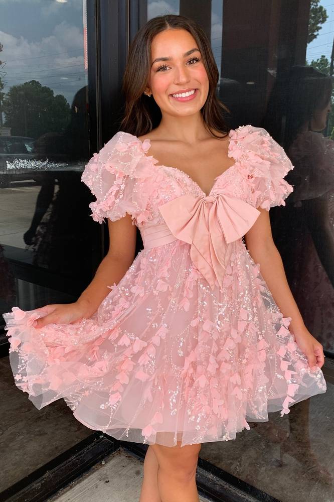 Short Sweetheart A-Line Tulle Homecoming Dress with Sleeves