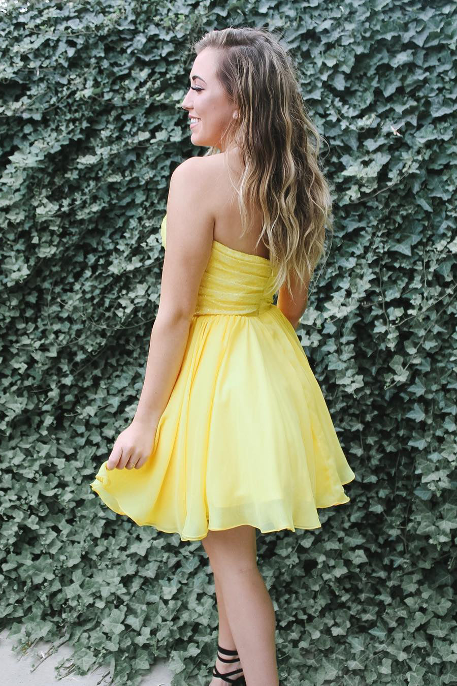 Glitter Sweetheart A-line Yellow Short Homecoming Dress