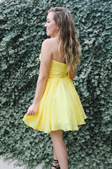 Glitter Sweetheart A-line Yellow Short Homecoming Dress