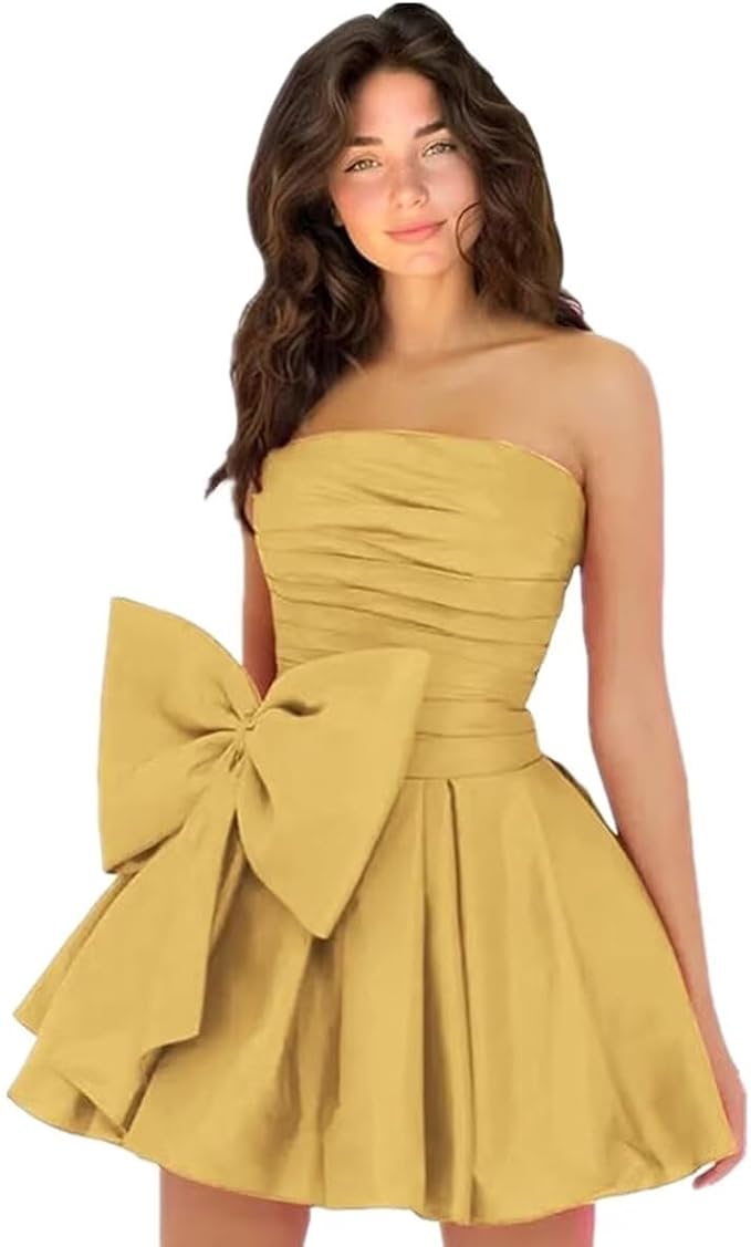 Chic Short A-line Sleeveless Strapless Ruched Lace Up Homecoming Dresses with Bow