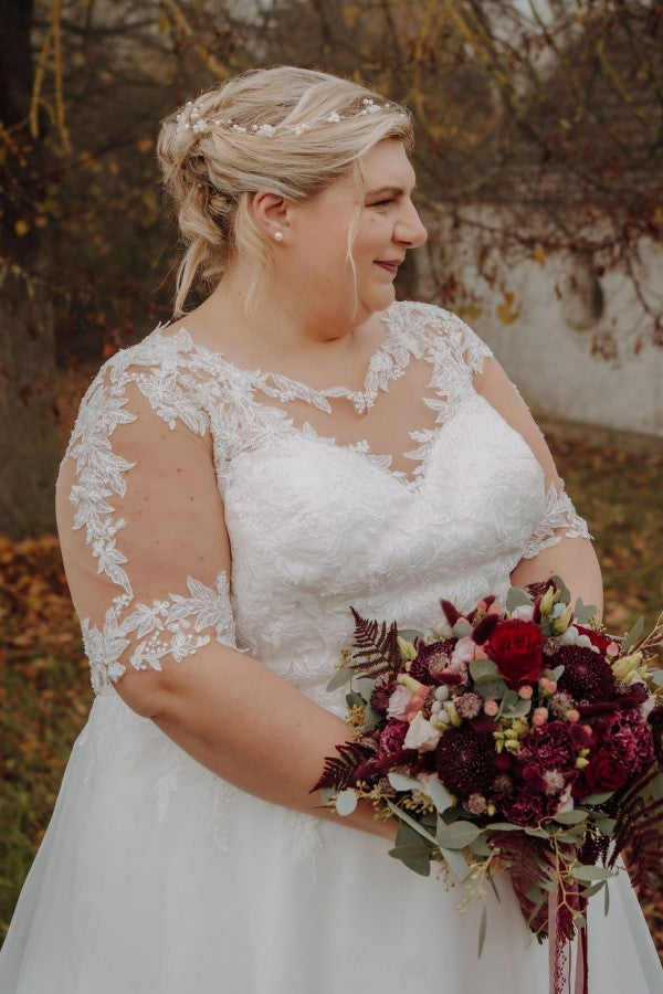 Boho Half Sleeves Sweetheart Plus Size Wedding Dresses with Lace Applique