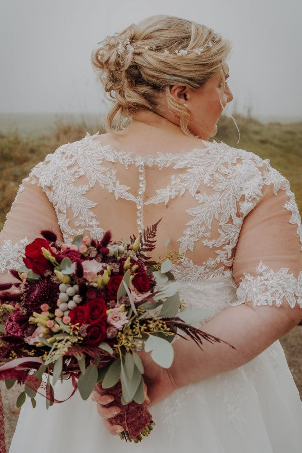Boho Half Sleeves Sweetheart Plus Size Wedding Dresses with Lace Applique