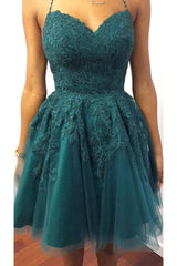 A-line Halter Lace Appliques Open Back Short Homecoming Dress