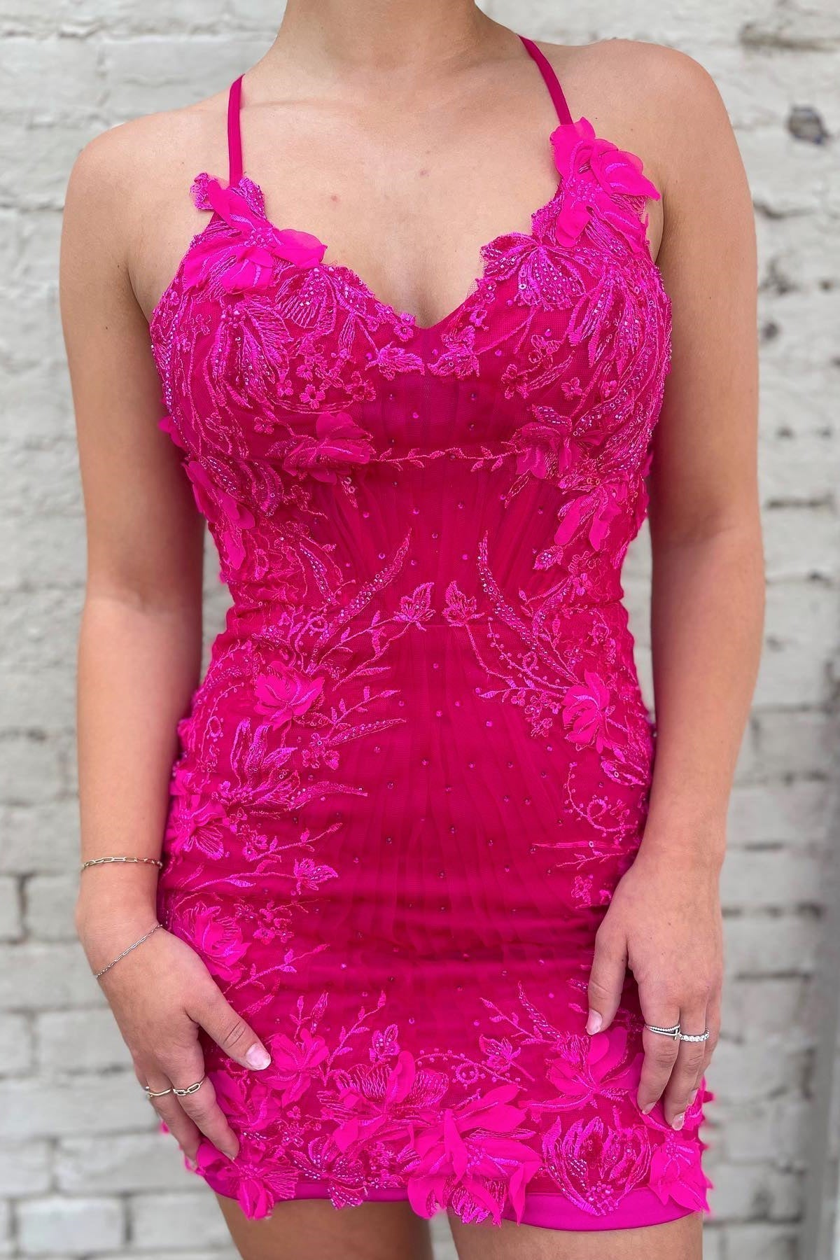 Mermaid Sweetheart Appliques Lace Backless Short Homecoming Dress