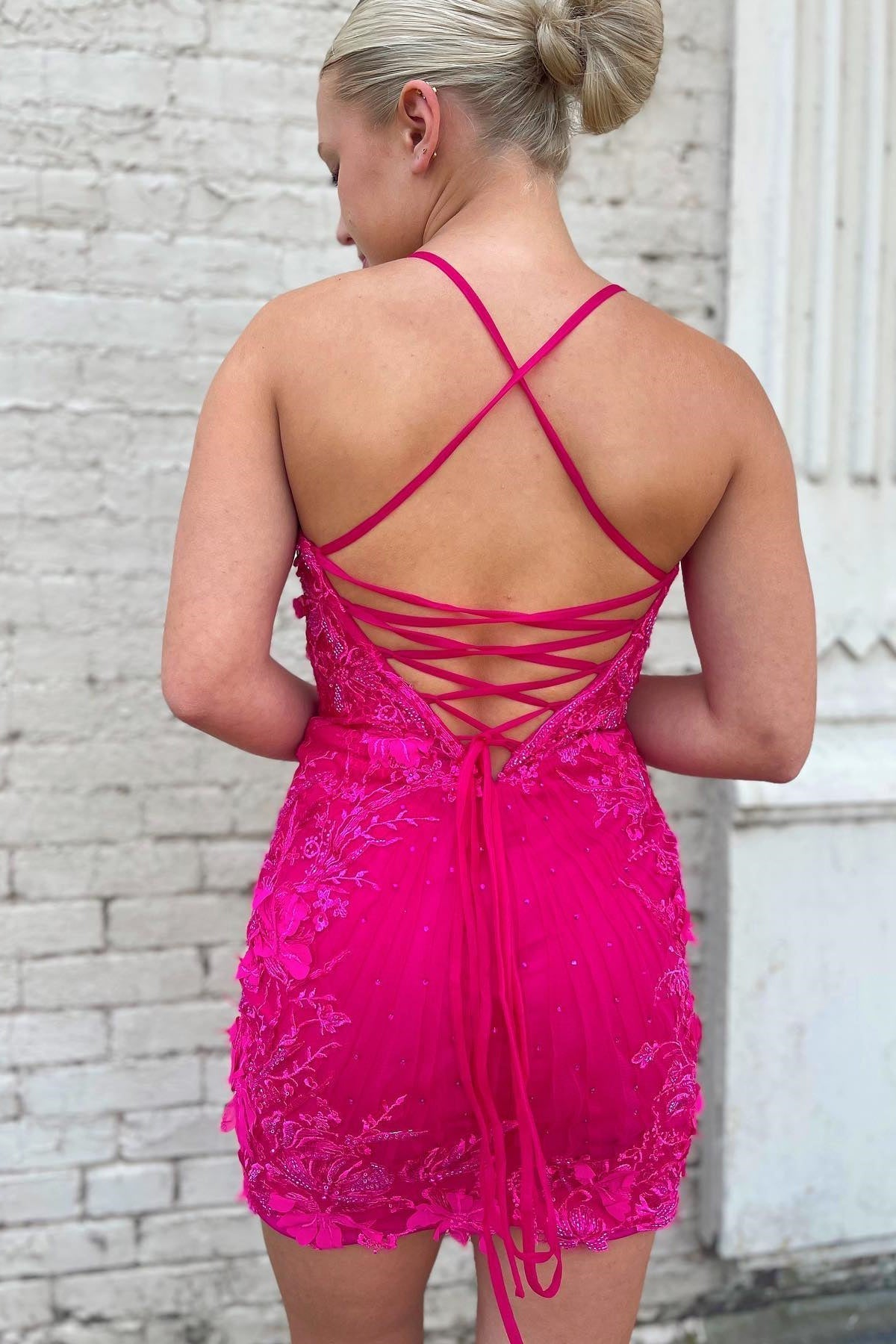 Mermaid Sweetheart Appliques Lace Backless Short Homecoming Dress