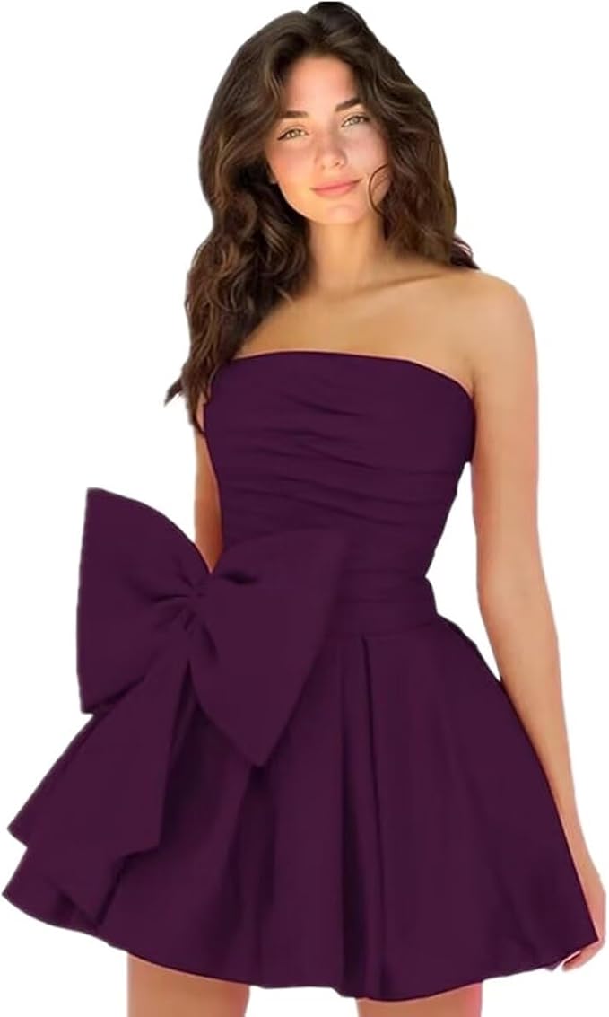 Chic Short A-line Sleeveless Strapless Ruched Lace Up Homecoming Dresses with Bow