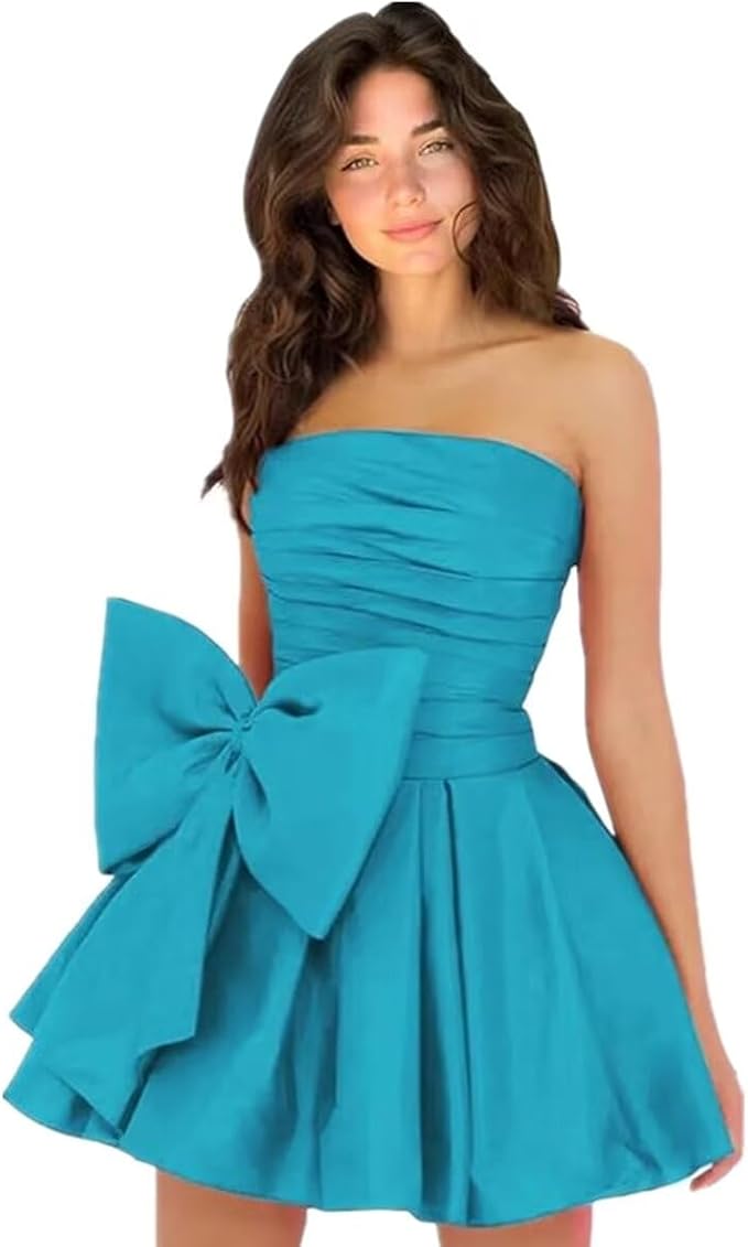 Chic Short A-line Sleeveless Strapless Ruched Lace Up Homecoming Dresses with Bow