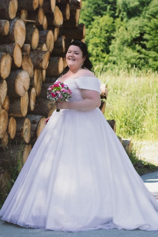 Plus Size Off the Shoulder Tulle Ball Gown Wedding Dresses