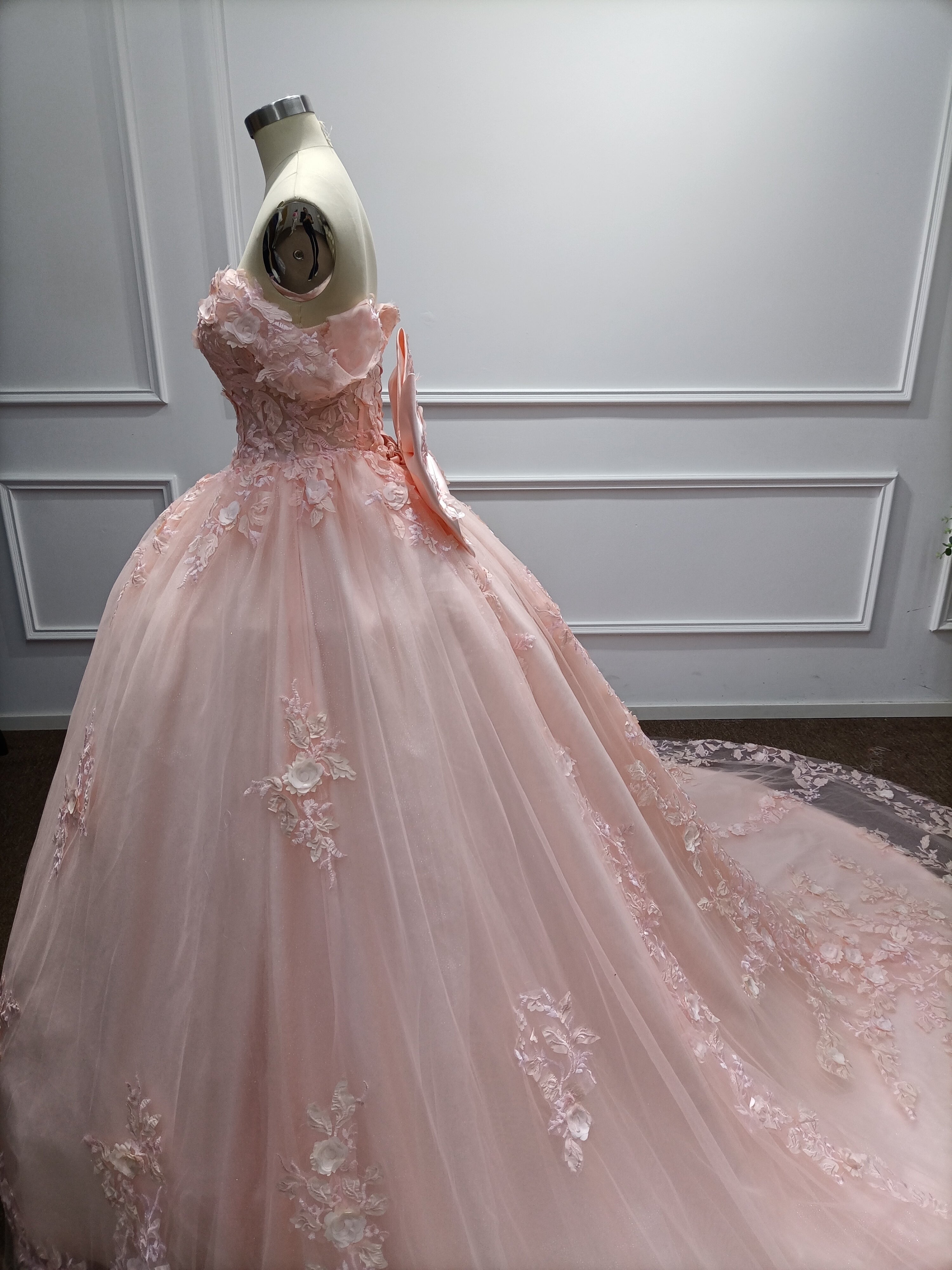Long Off the Shoulder Tulle Applique Lace Ball Gown Prom Dresses with Bow