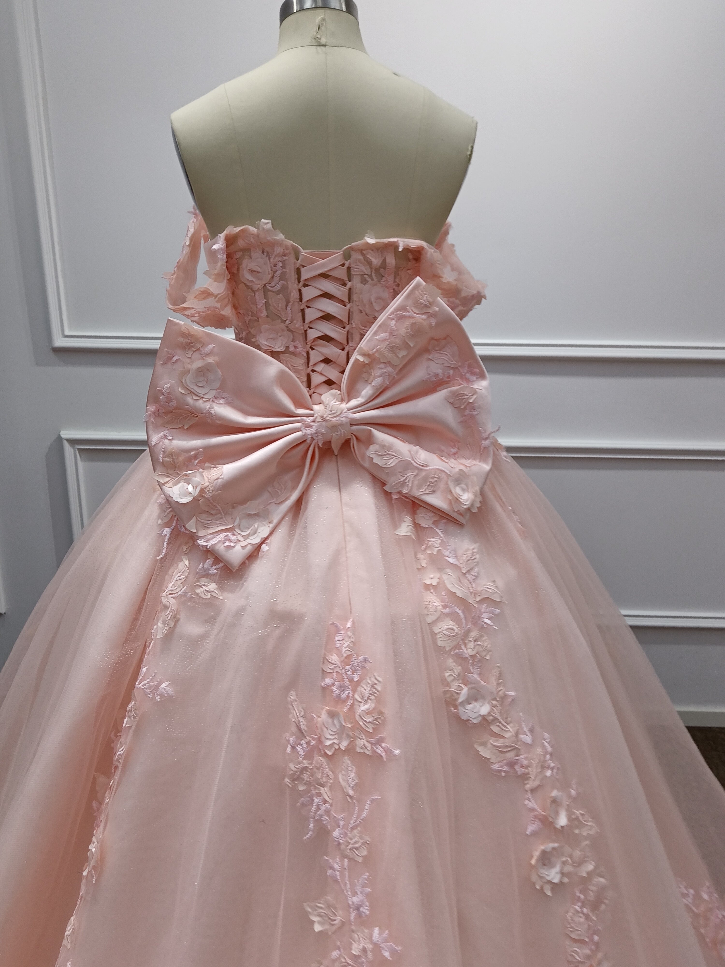 Long Off the Shoulder Tulle Applique Lace Ball Gown Prom Dresses with Bow