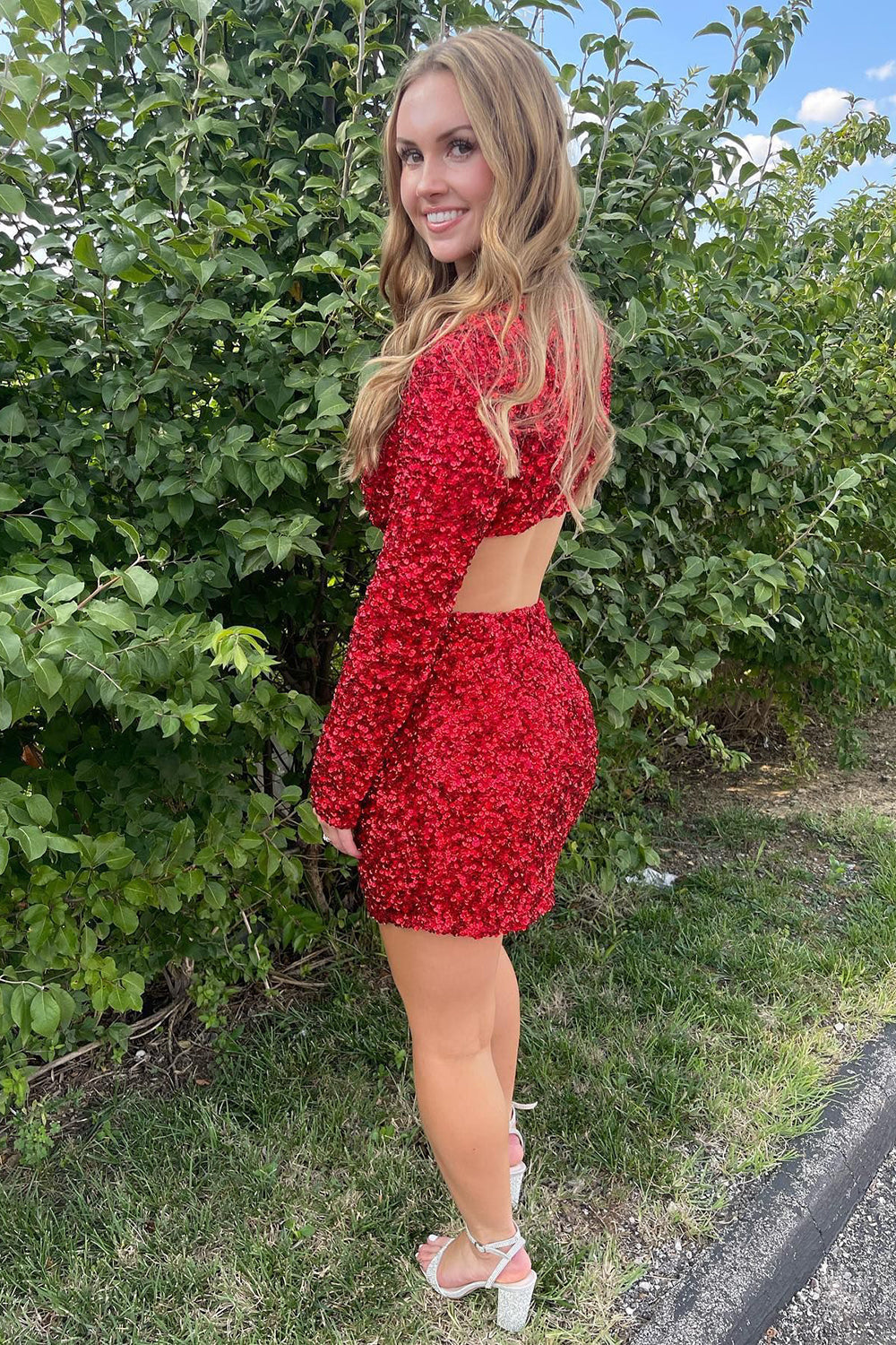 Mermaid V-Neck Sequin Side Cutout Short Homecoming Dress with Sleeves