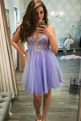 A-line V Neck Knee Length Tulle Homecoming Dress