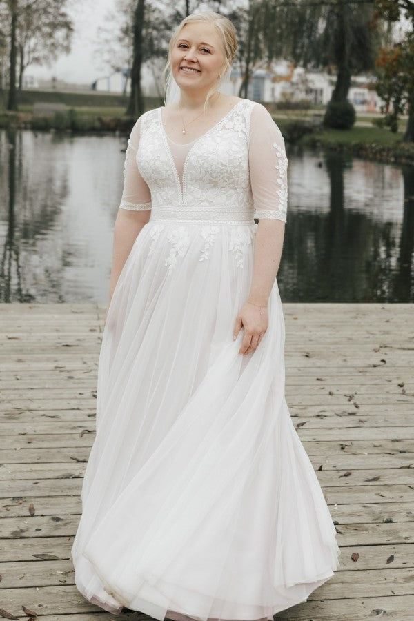 Simple Half Sleeves A-line Lace Plus Size Wedding Dresses