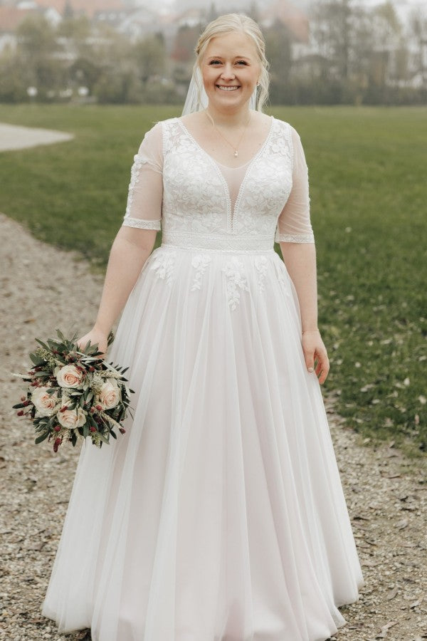 Simple Half Sleeves A-line Lace Plus Size Wedding Dresses
