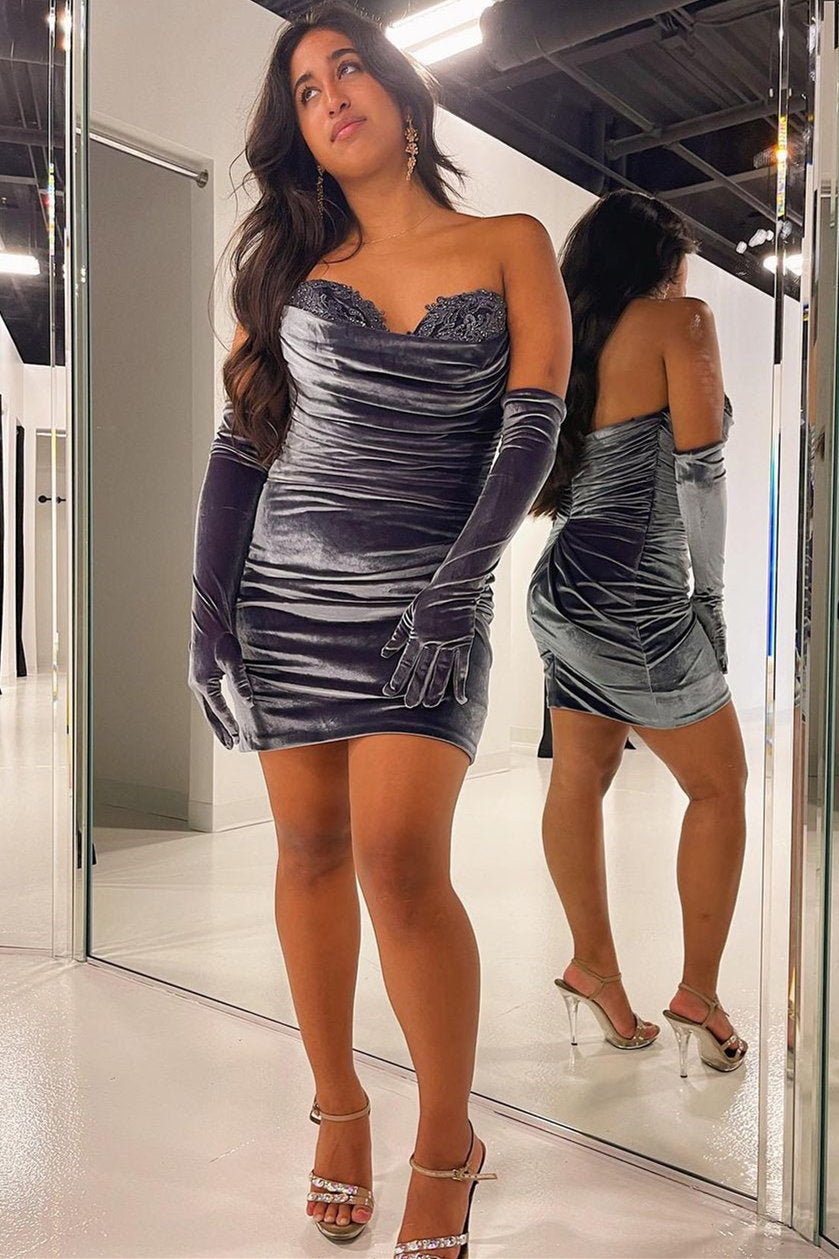 Sweetheart Mermaid Velvet Short Homecoming Dress with Long Gloves