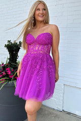 Short Sweetheart Red Lace A-Line Homecoming Dress