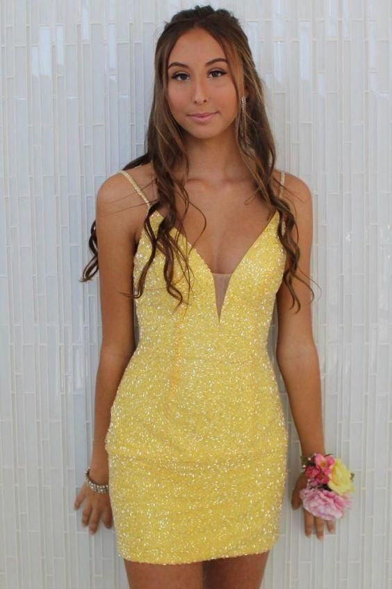 Short Mermaid Yellow Beaded V-neck Homecoming Dress